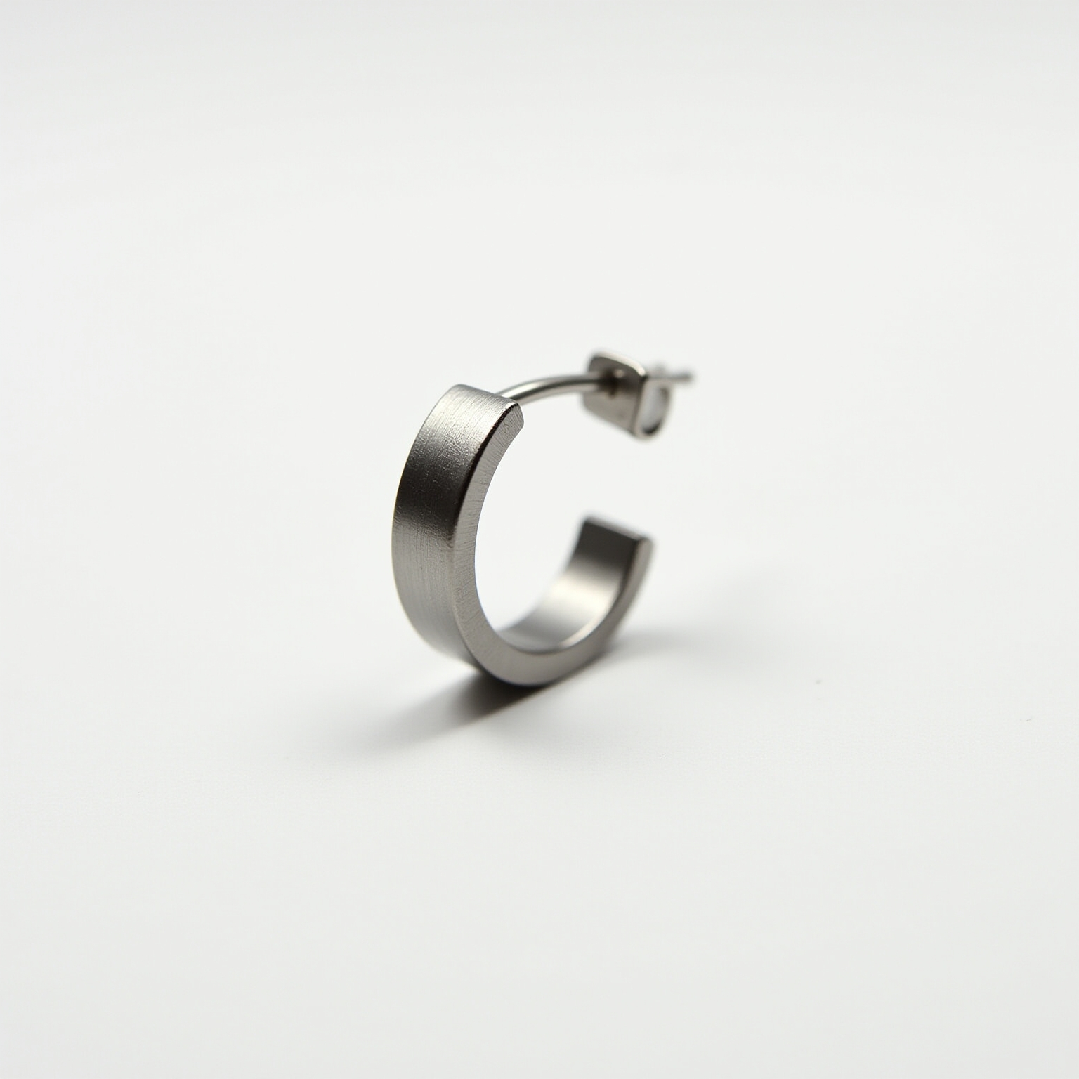 Argola Minimal Aço Escovado 12mm